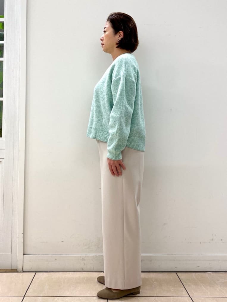 ksmさんの「Reflect｜【選べる5色／ゆったりシルエット】Vネックスパンコールニット」を使ったコーディネート