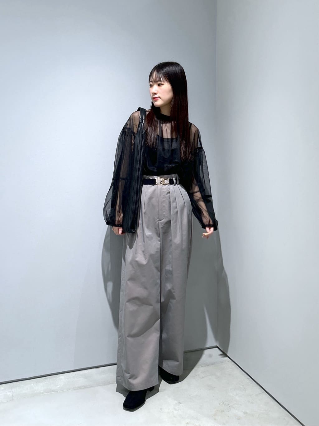 Renoさんの「INDIVI｜チノシャンプレータックパンツ」を使ったコーディネート