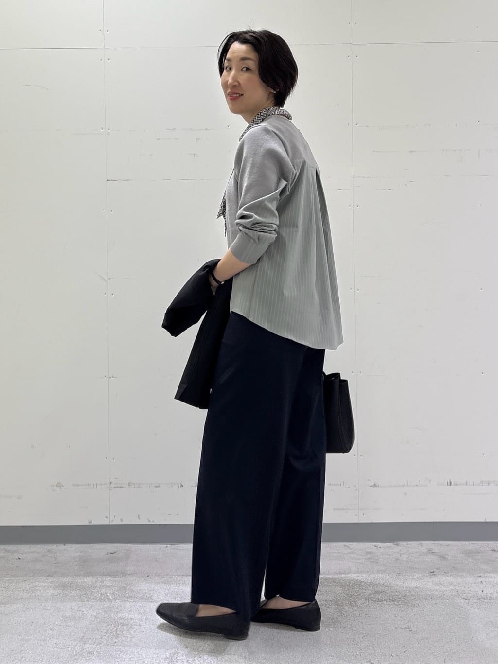 yuriさんの「INDIVI｜【新作褒められパンツ】快温ワイドパンツ」を使ったコーディネート