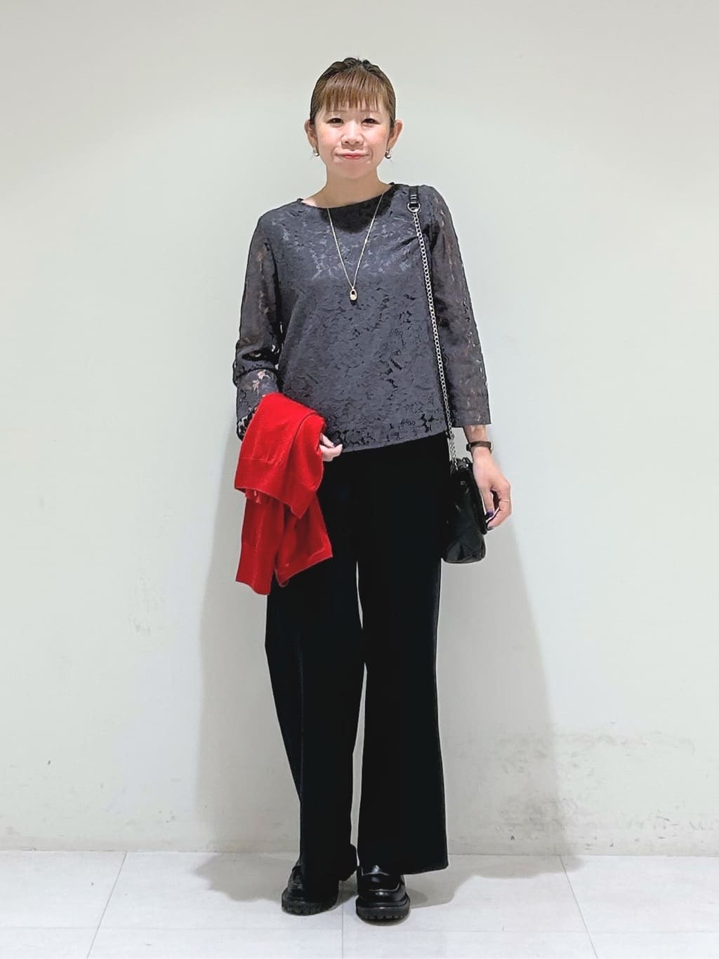 tsuyuさんの「INDIVI｜【洗える】ハイゲージニットカーディガン」を使ったコーディネート