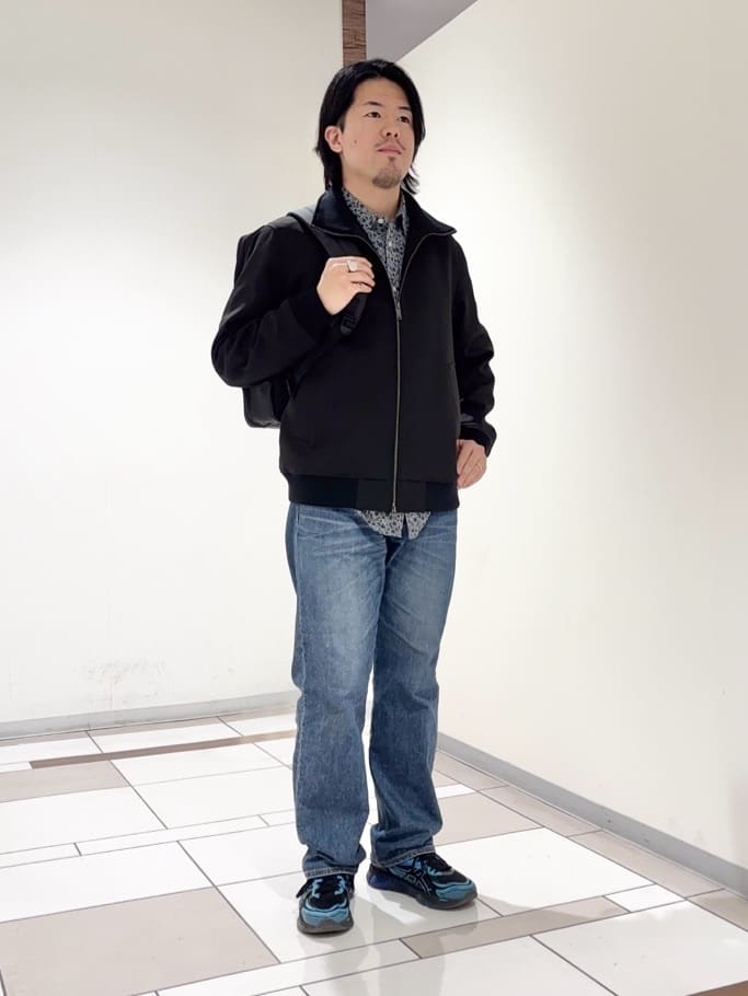 及川さんの「TAKEO KIKUCHI｜【JUST ONE LAYER】ダウンファブリック ジップアップ リブ ブルゾン」を使ったコーディネート