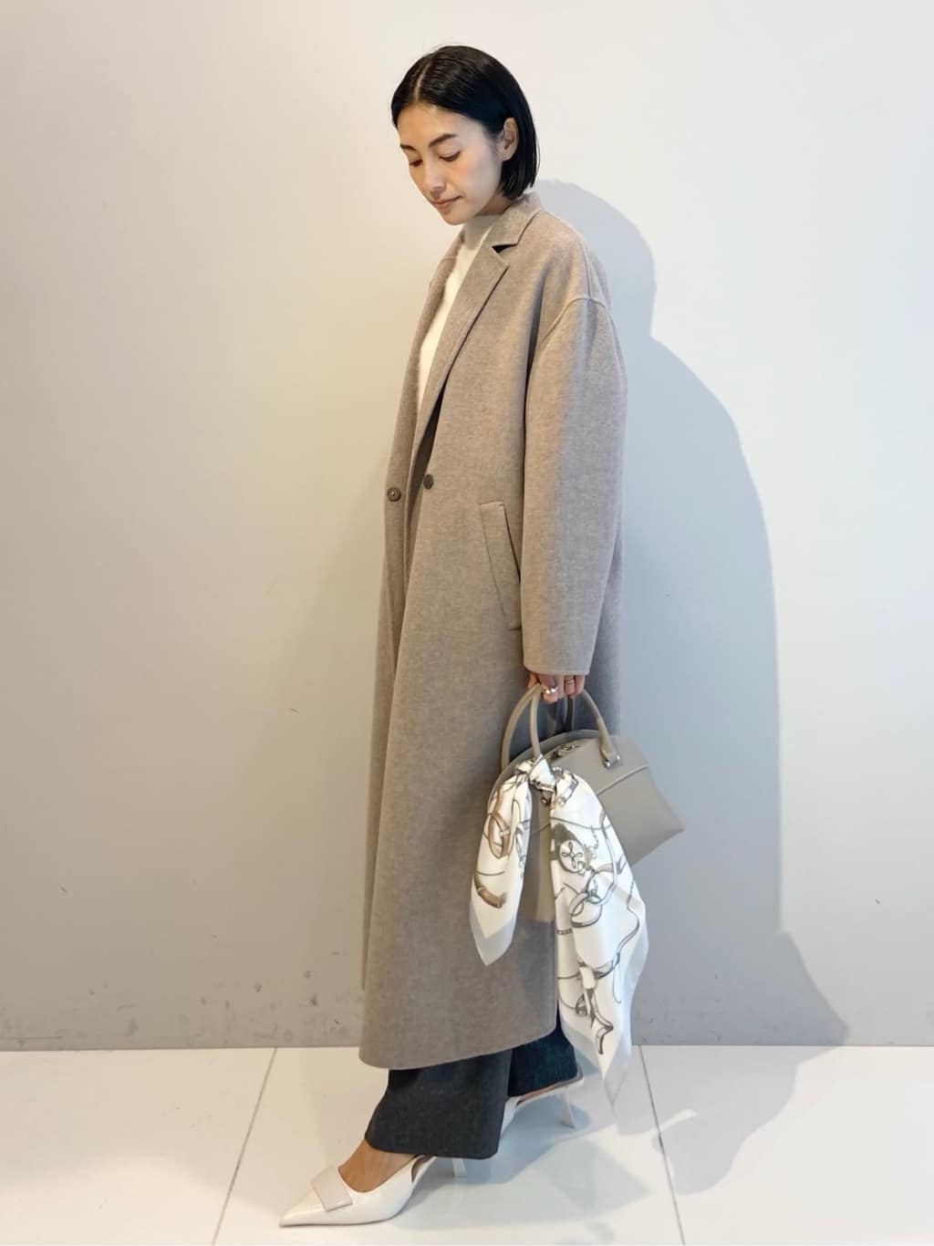 AYAさんの「UNTITLED｜【ロング丈/軽やか】テーラード　リバーコート」を使ったコーディネート
