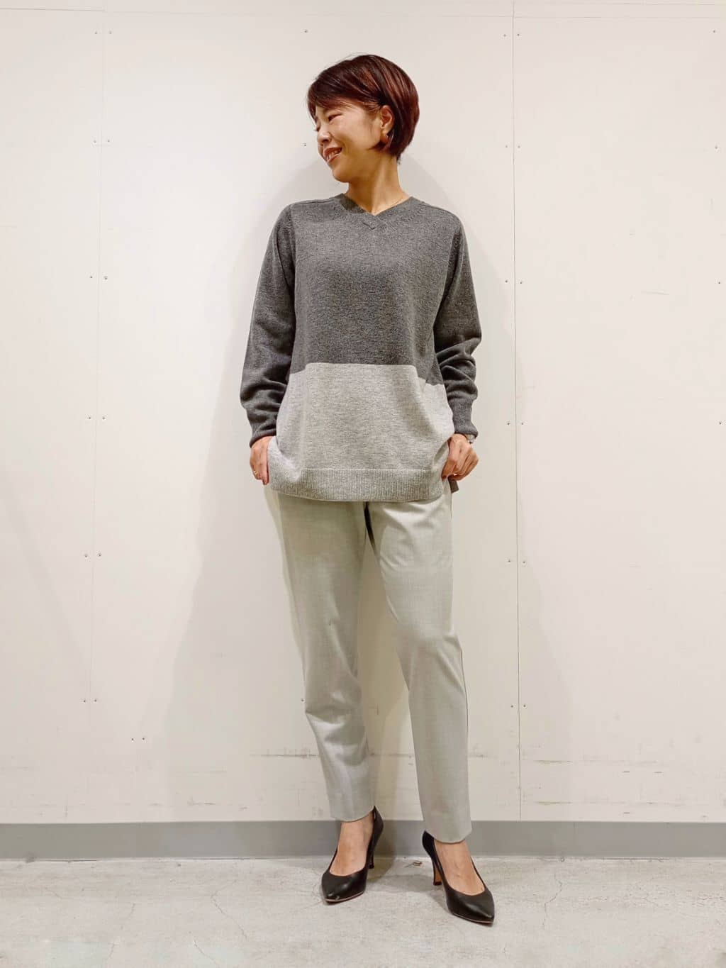 Kさんの「INDIVI｜【洗える／チュニック丈／カシミヤ混】スリットデザインVネックニット」を使ったコーディネート