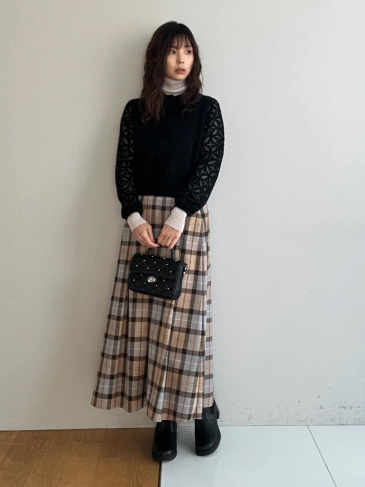 misaさんの「DRESSTERIOR｜シルクブレンドメリノウールリブプルオーバー」を使ったコーディネート