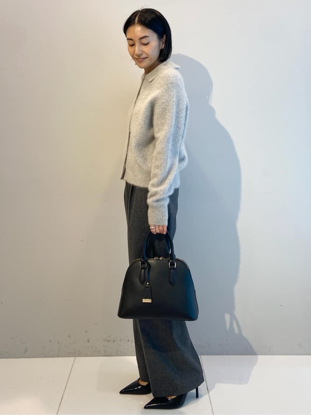 AYAさんの「UNTITLED｜【ふわふわニット/オンオフ使える】フォックスカシミヤ衿付きカーディガン」を使ったコーディネート