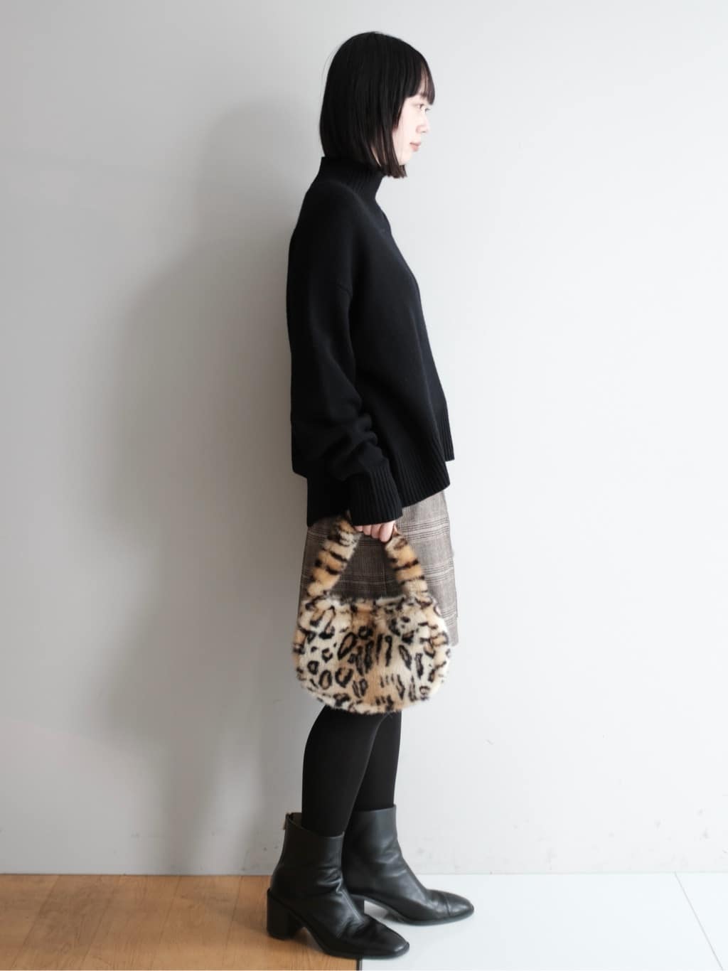 Kishimotoさんの「DRESSTERIOR｜◆ショートブーツ」を使ったコーディネート