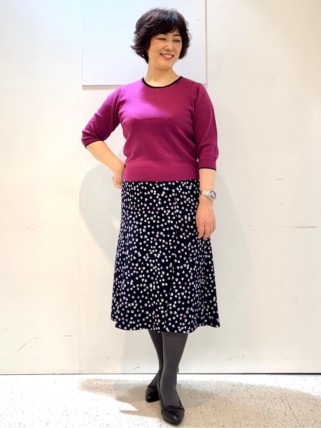 ヤスコさんの「Reflect｜【秋映え／単品使い◎／すっきり見え】ブローチ付きニットアンサンブル」を使ったコーディネート