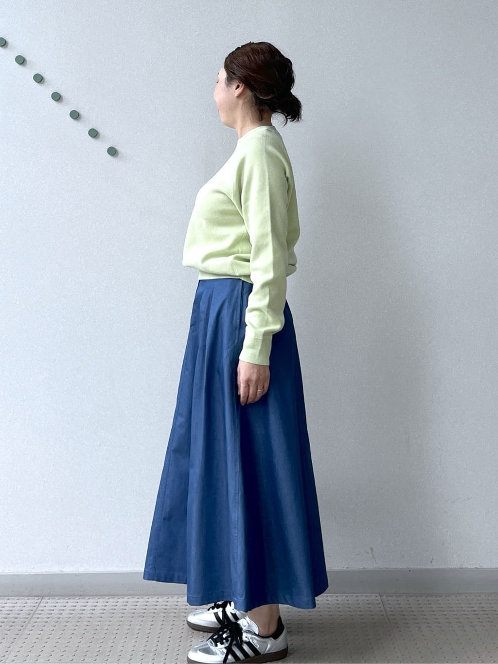 Soeさんの「DRESSTERIOR｜◆ウォッシャブルコットンカシミヤプルオーバーニット」を使ったコーディネート