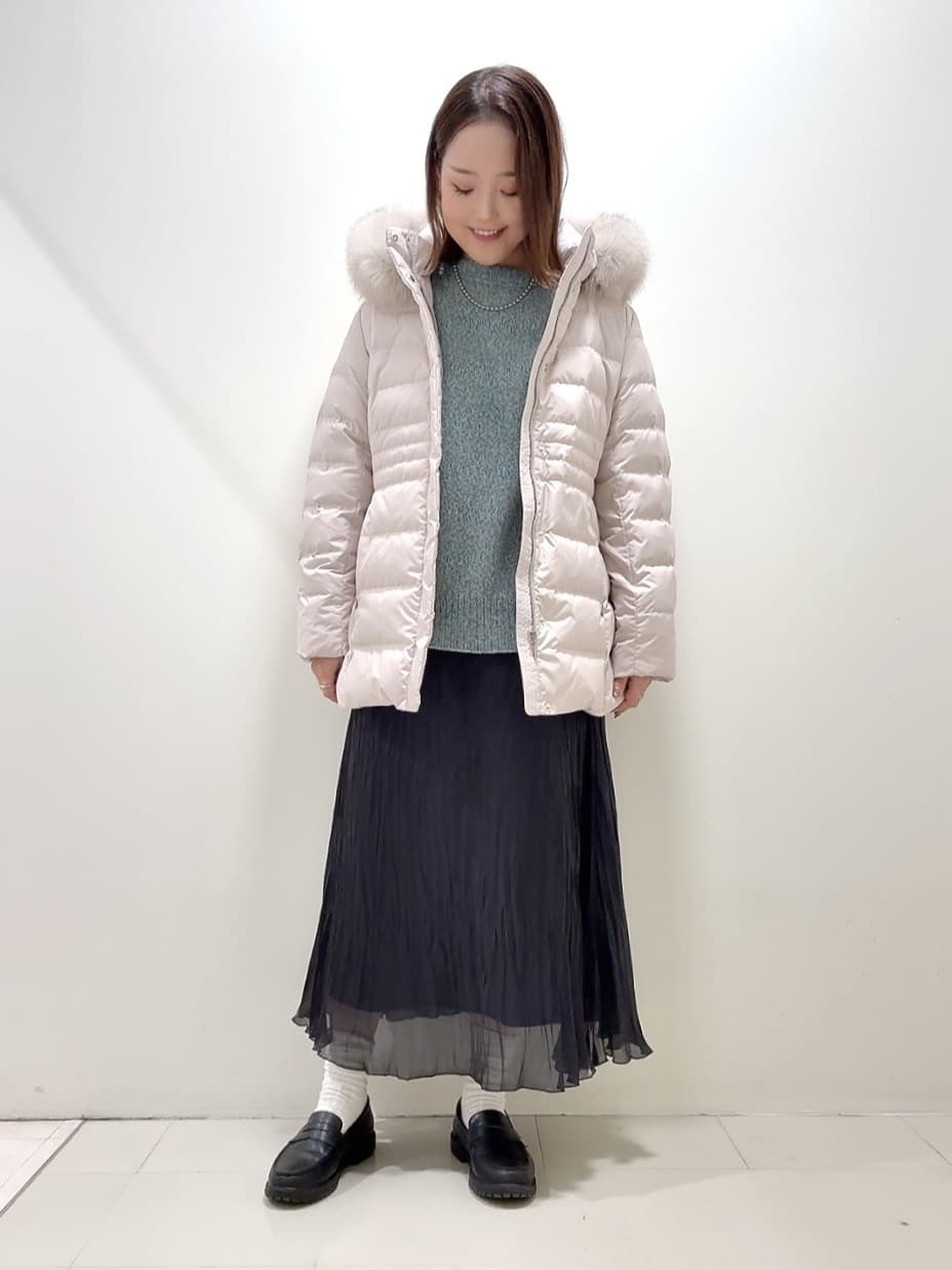YUIさんの「UNTITLED｜【はっ水機能/フード取り外し可】ミディダウンコート」を使ったコーディネート