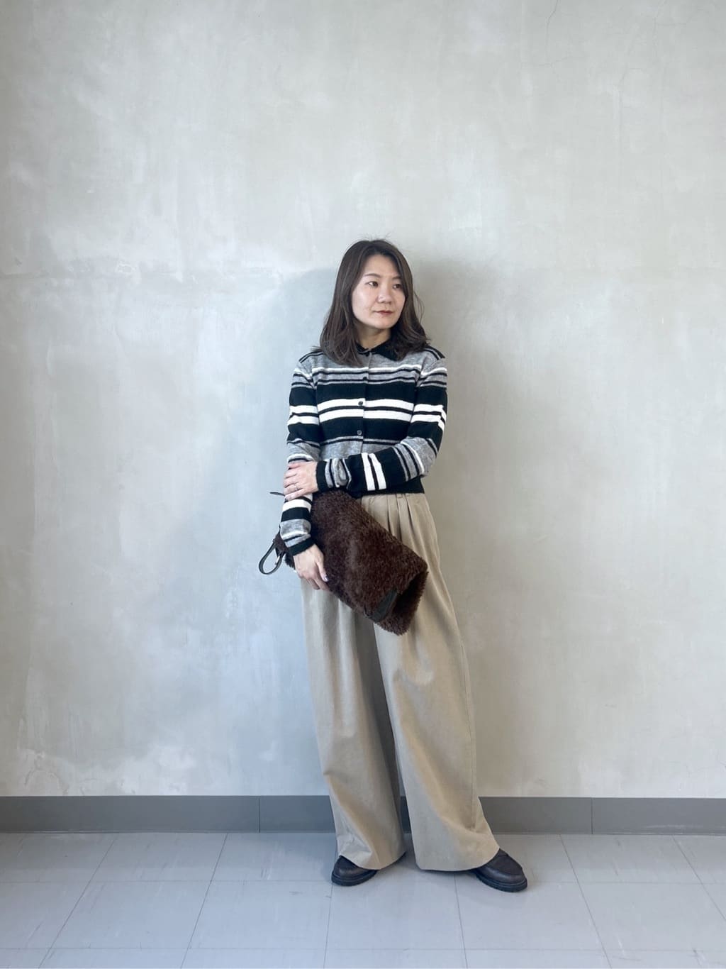 takaさんの「INDIVI｜ヘアリーボーダーポロニット」を使ったコーディネート