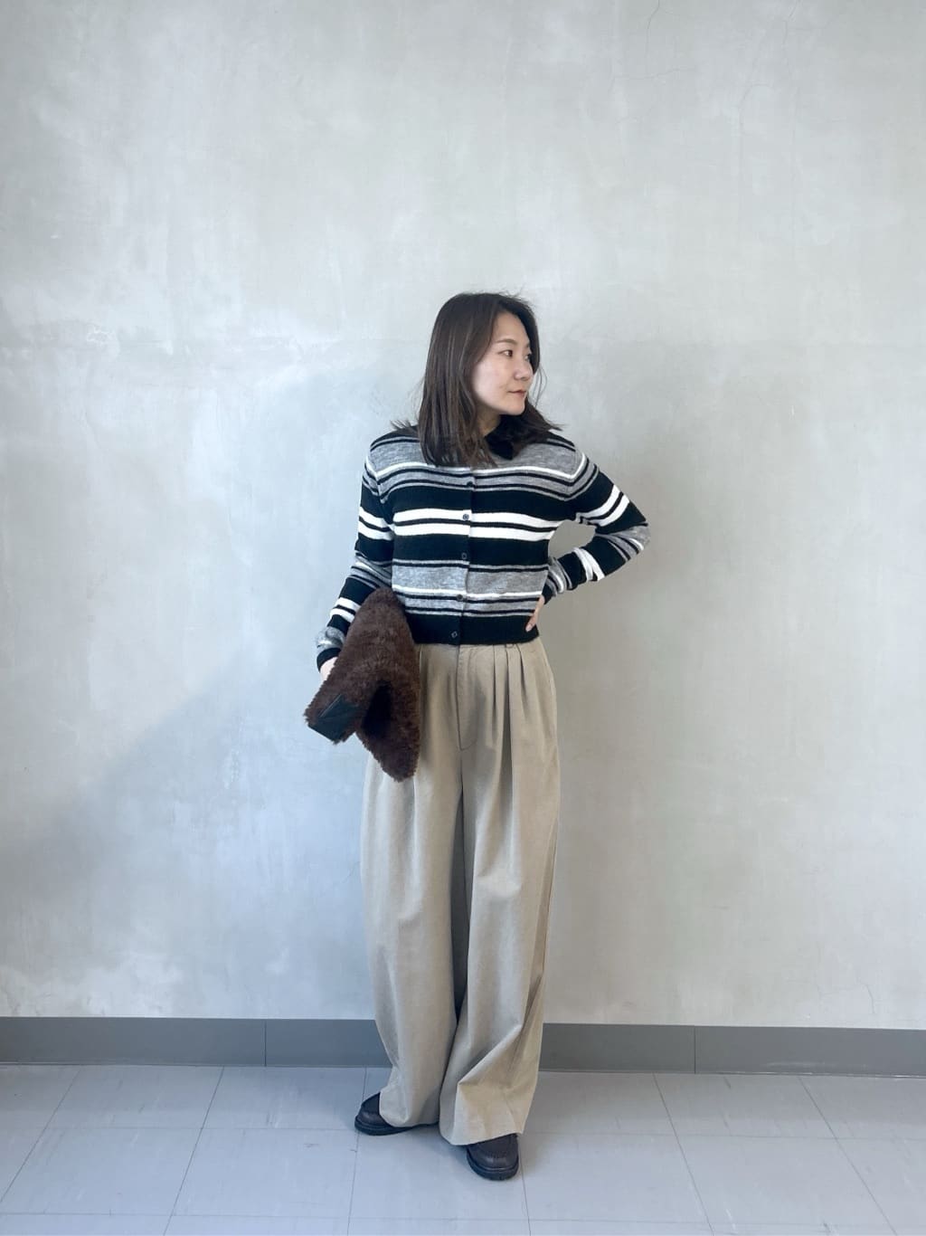 takaさんの「INDIVI｜ヘアリーボーダーポロニット」を使ったコーディネート