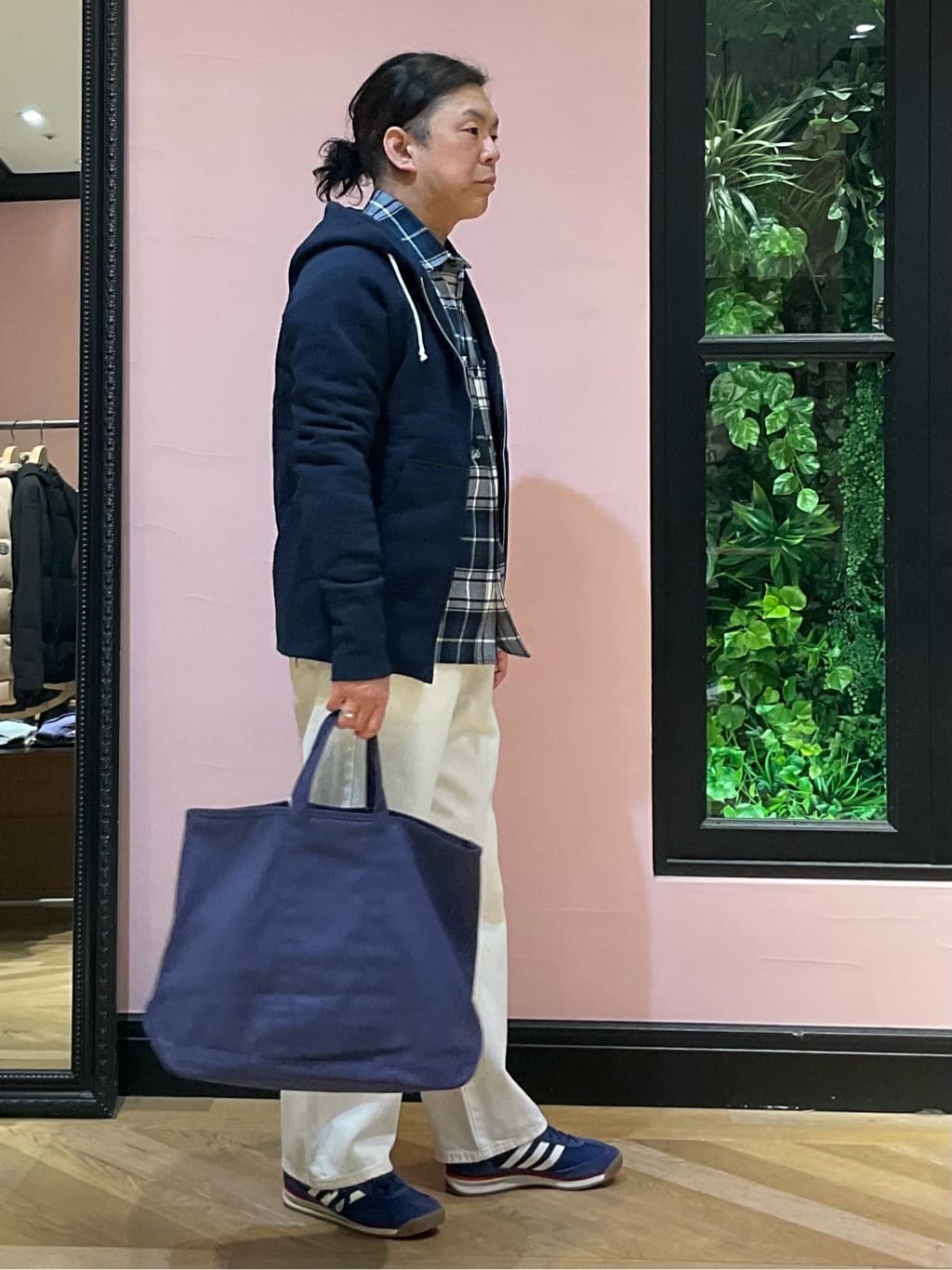 Nagaseさんの「DRESSTERIOR｜リバーシブルカシミヤマフラー」を使ったコーディネート