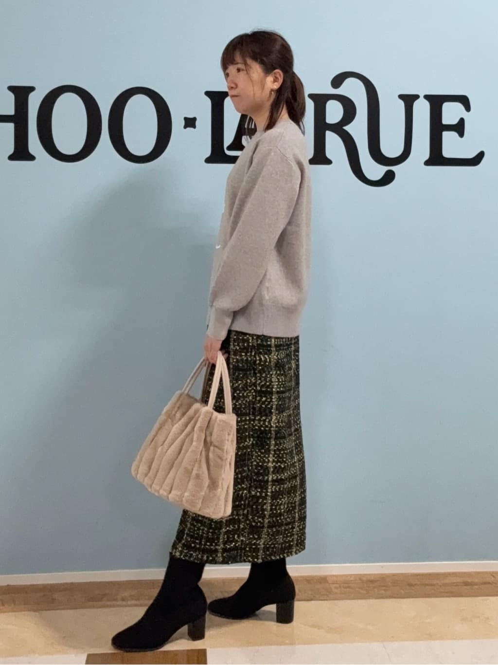Naaatsuさんの「SHOO･LA･RUE｜【洗濯機可/S-LL】もちもちタッチ スウェットライクロゴニット」を使ったコーディネート