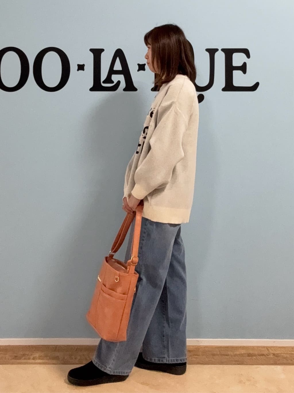 Naaatsuさんの「SHOO･LA･RUE｜【8ポケット】フロント切替 ショルダーバッグ」を使ったコーディネート