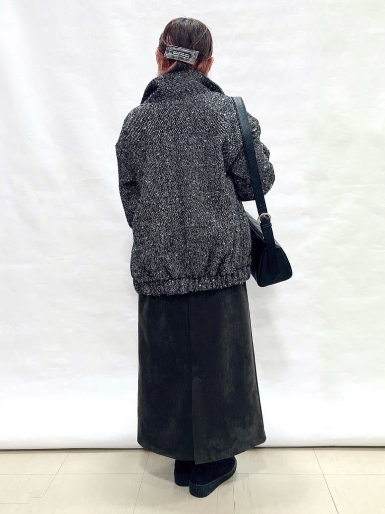 YUIさんの「SHOO･LA･RUE｜【洗濯機可/S-LL】フェイクパールで上品見え ケーブルニット」を使ったコーディネート