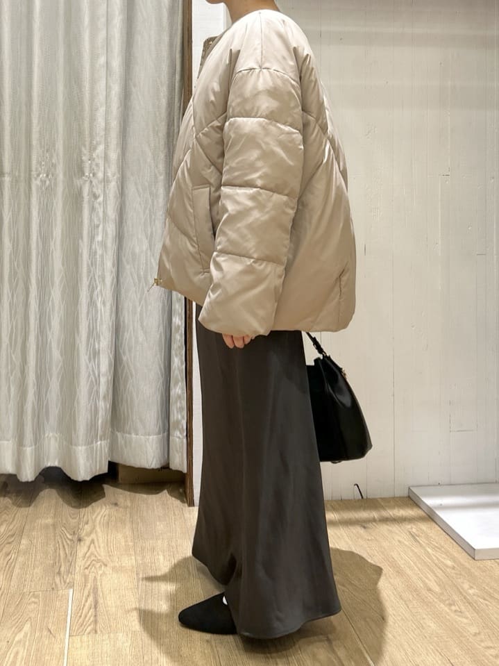 ga_riさんの「THE SHOP TK｜きれいめにもカジュアルにも ノーカラーキルトジャケット」を使ったコーディネート