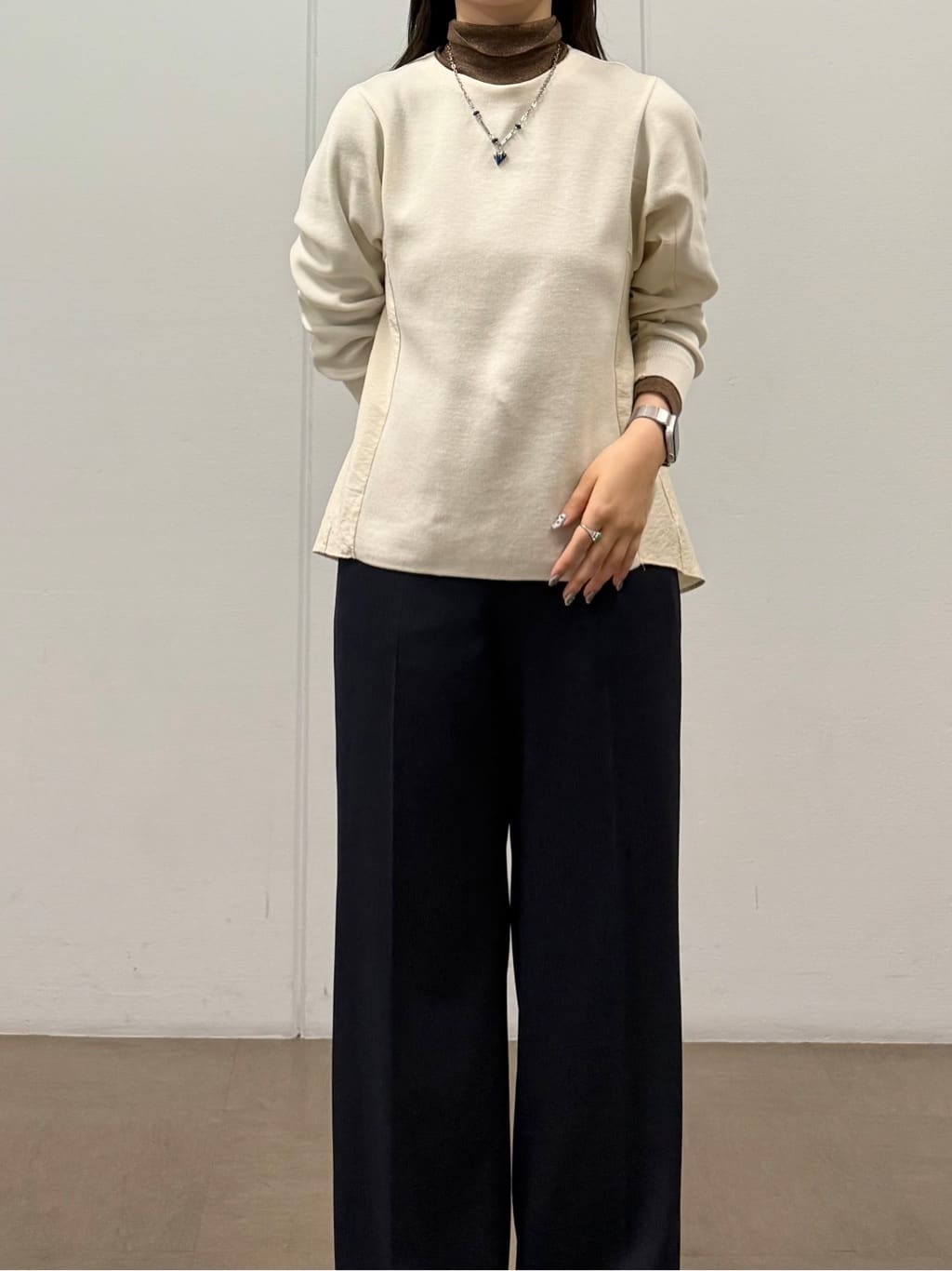 mizukiさんの「INDIVI｜【秋／軽羽織り】ノーカラーミドル丈ライトコート」を使ったコーディネート