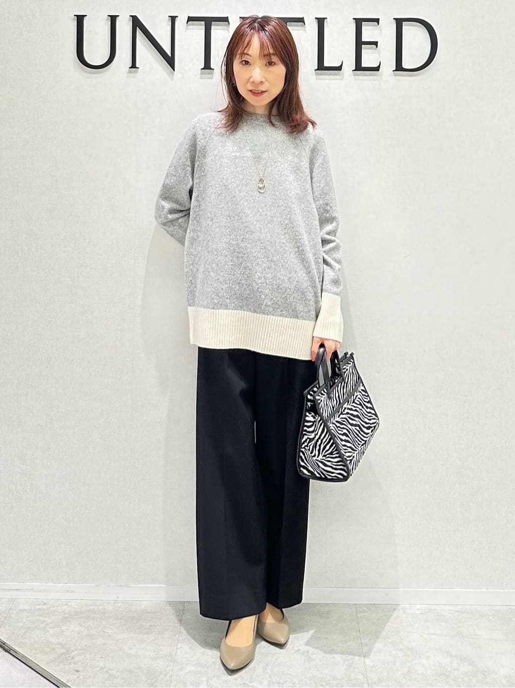 Miwaさんの「UNTITLED｜【重ね着もおすすめ/洗える】ウールカシミヤ クルーネックニット」を使ったコーディネート