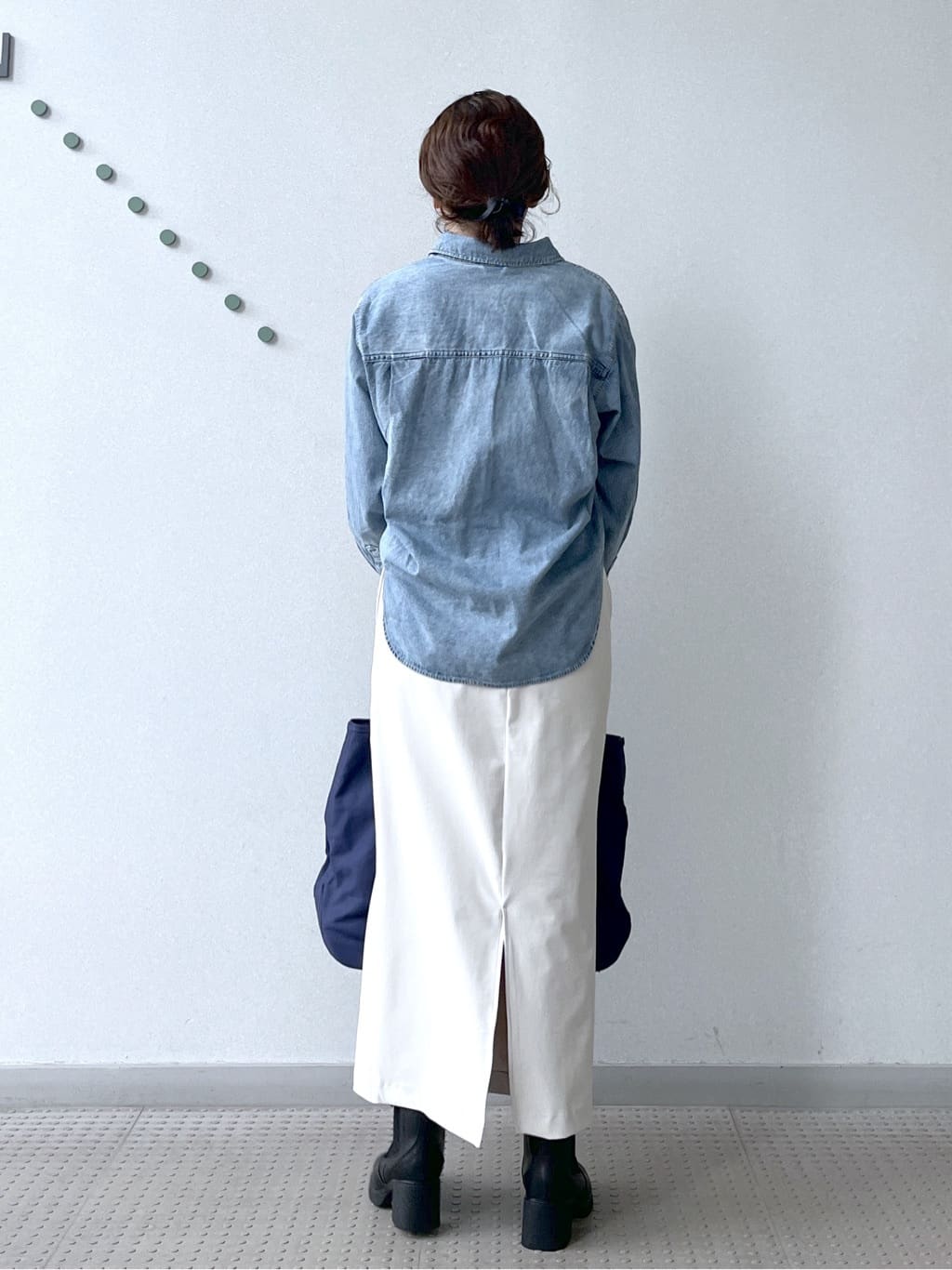 Soeさんの「DRESSTERIOR｜【洗える/ポケット付き】ストレッチナロースカート」を使ったコーディネート