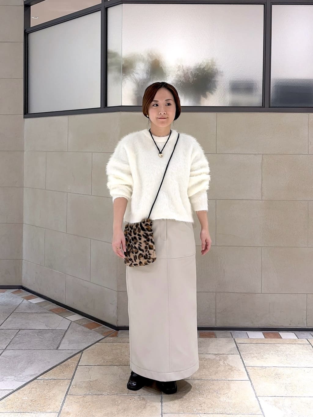 よねさんの「INDIVI｜フェイクファーポシェット」を使ったコーディネート