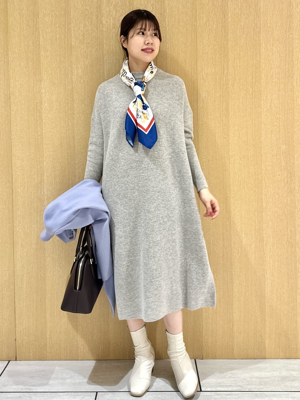 nanaさんの「UNTITLED｜【ロング丈/ゆったりシルエット】テントライン ニットワンピース」を使ったコーディネート