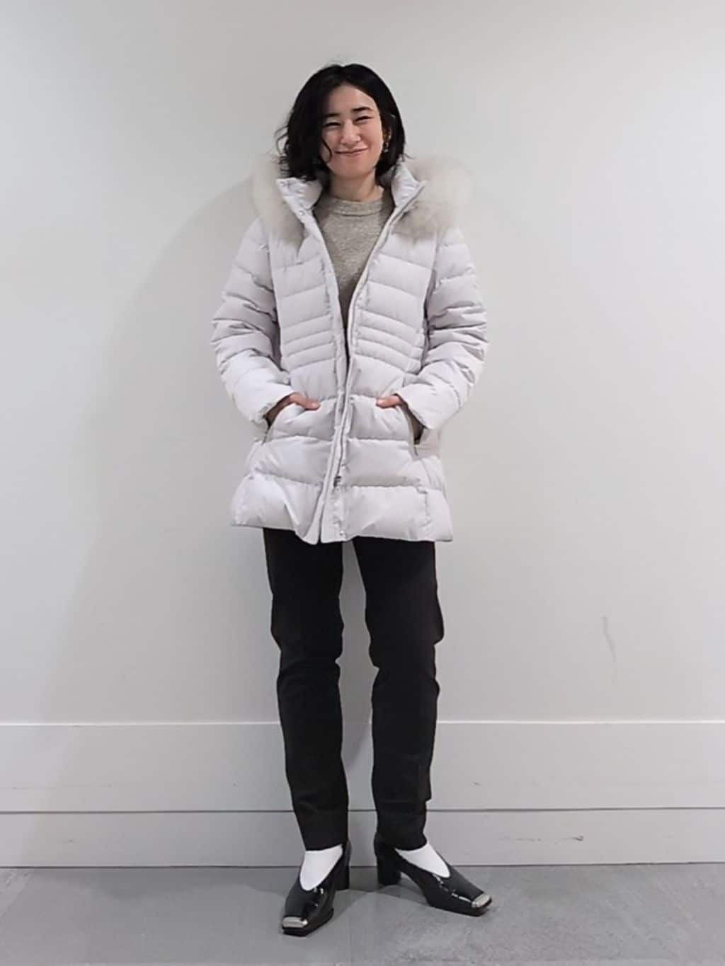 ミズタさんの「UNTITLED｜【はっ水機能/フード取り外し可】ミディダウンコート」を使ったコーディネート