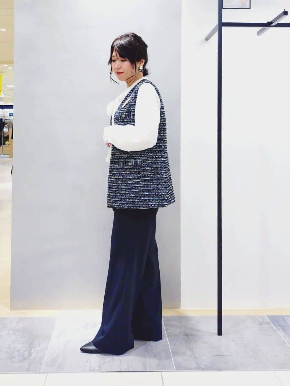 TOMOMIさんの「INDIVI｜【新作褒められパンツ】快温ワイドパンツ」を使ったコーディネート