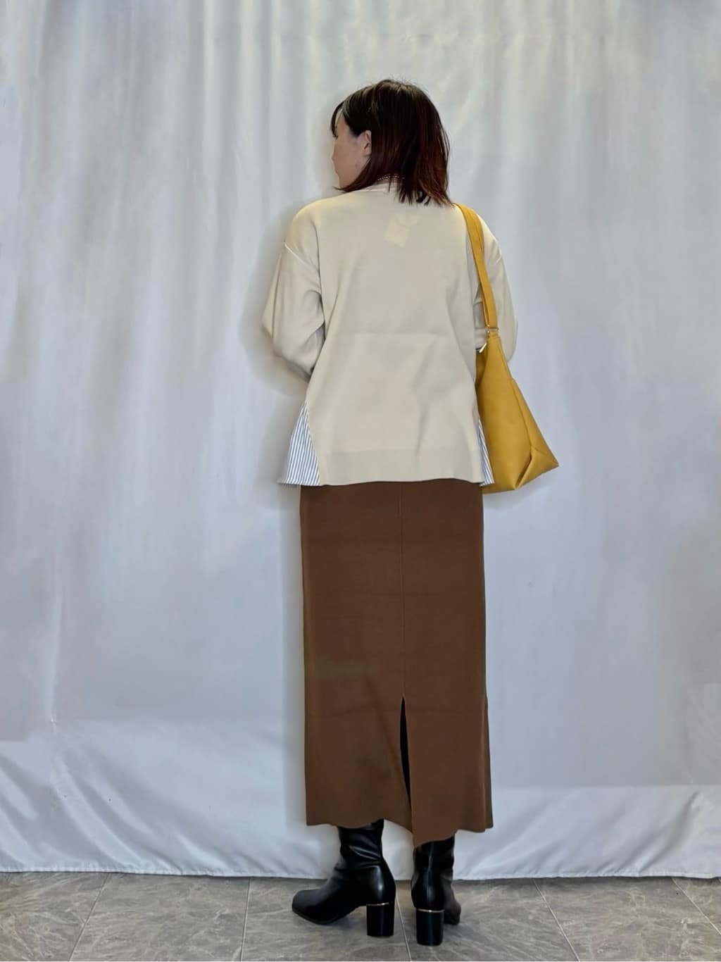 ネリさんの「SHOO･LA･RUE｜【洗濯機可/S-LL/体型カバー】横姿もきれい見え スポンディッシュ Aライントップス」を使ったコーディネート