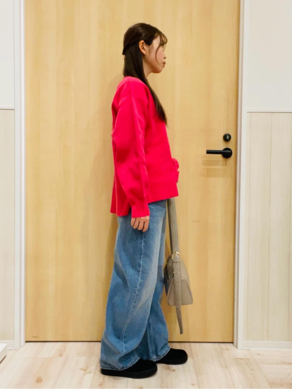 minamiさんの「SHOO･LA･RUE｜【S-LL/洗濯機可/体型カバー】大人世代も取り入れやすい スウェットライクニット」を使ったコーディネート
