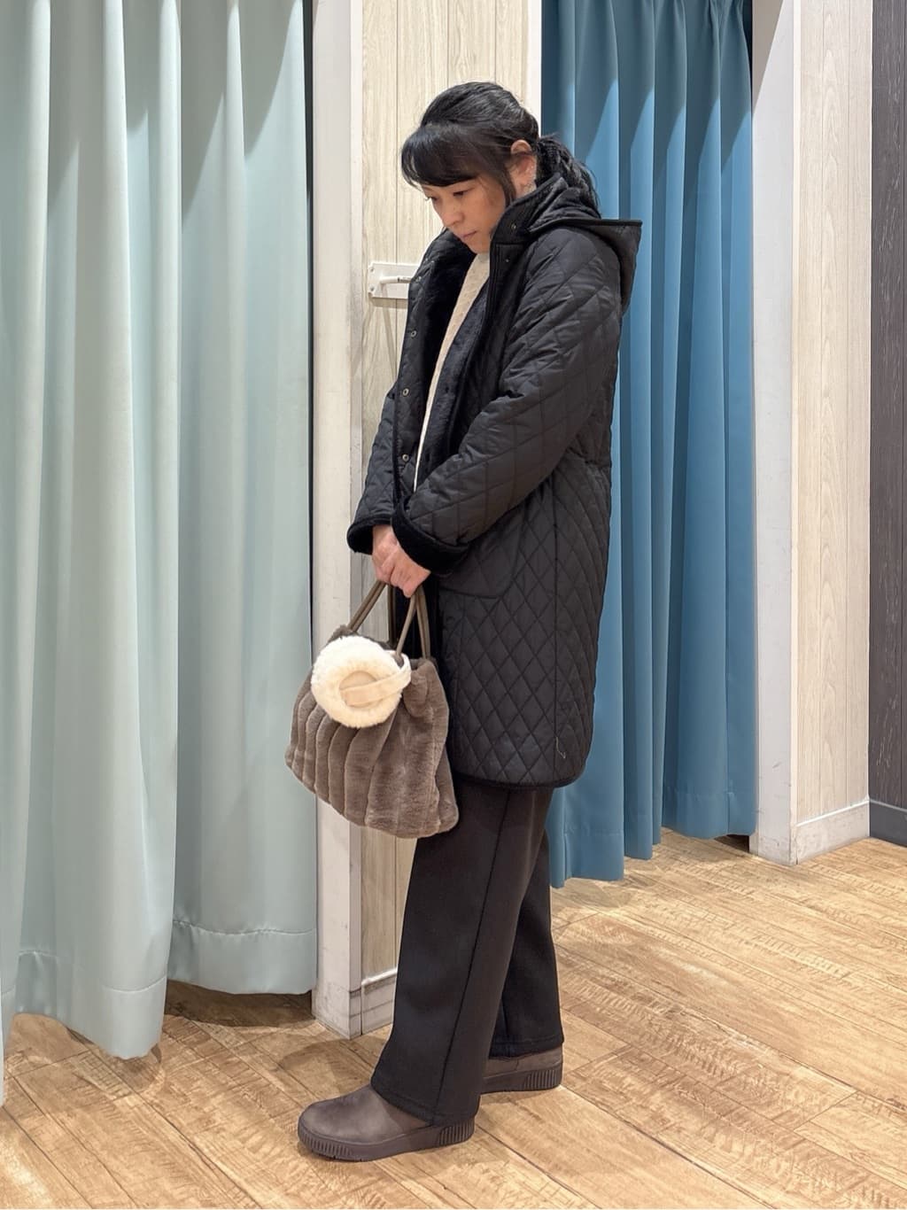 わかさんの「SHOO･LA･RUE｜【高レビュー/2WAY】きれい見えで上品な ストライプファートートバッグ」を使ったコーディネート
