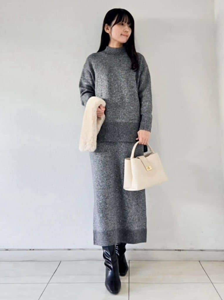 kumiさんの「index｜ラメスパンコールナロースカート／セットアップ対応可【洗濯機OK】」を使ったコーディネート