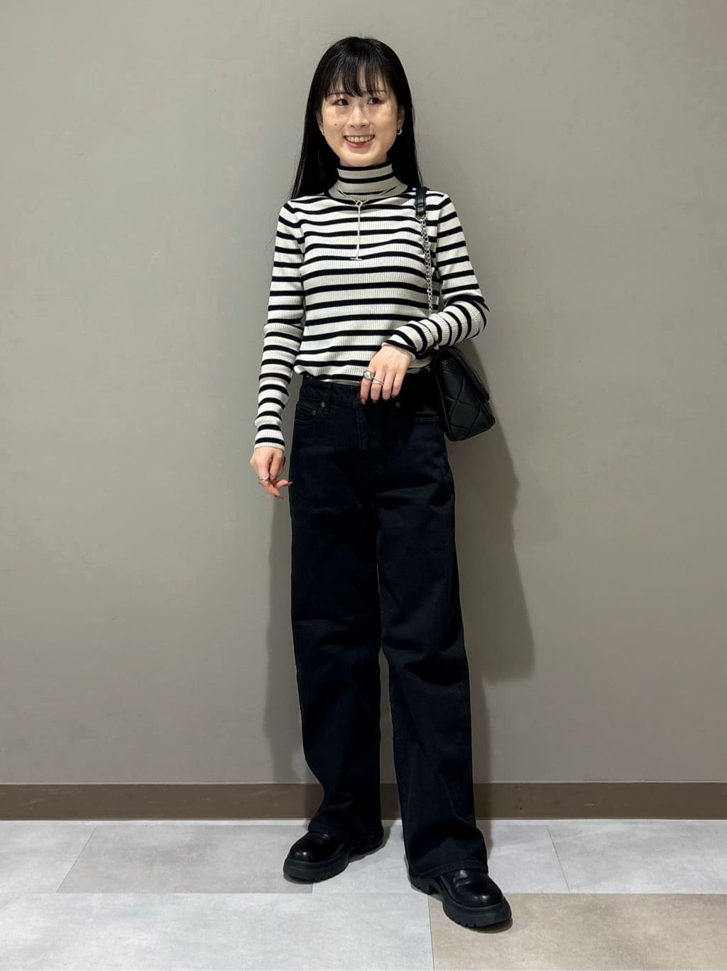 KEIKOさんの「INDIVI｜【軽やか／ゆったり】ウール混ショートトレンチコート」を使ったコーディネート