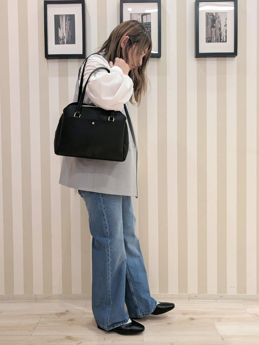 otaさんの「SHOO･LA･RUE｜【洗濯機可/S-LL】ふんわりとしたお袖が愛らしい ジレスタイルに合うブラウス」を使ったコーディネート