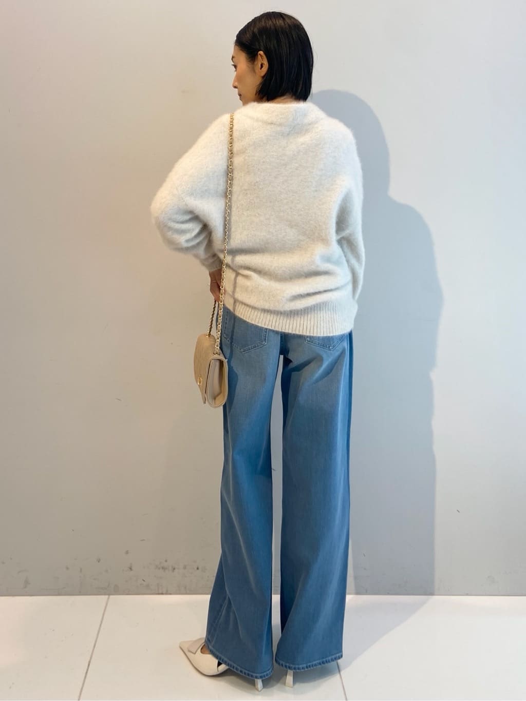 AYAさんの「UNTITLED｜【大人な品格/ふわふわニット】フォックスカシミヤ コクーンニット」を使ったコーディネート