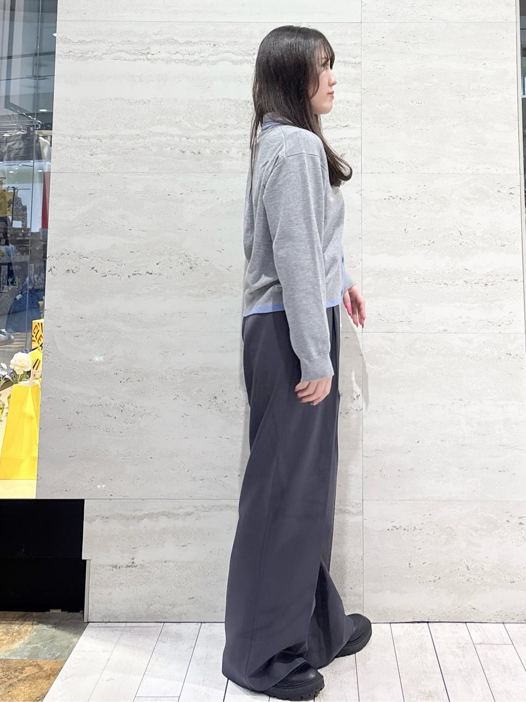 かほさんの「OPAQUE.CLIP｜ダブルカラーポロ衿配色ニット【洗濯機OK】」を使ったコーディネート