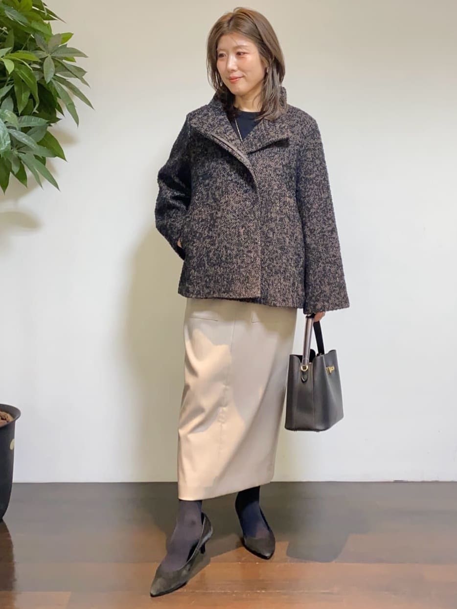tomoさんの「UNTITLED｜【8色展開／コンパクト丈】レーヨン混 コクーンニット」を使ったコーディネート