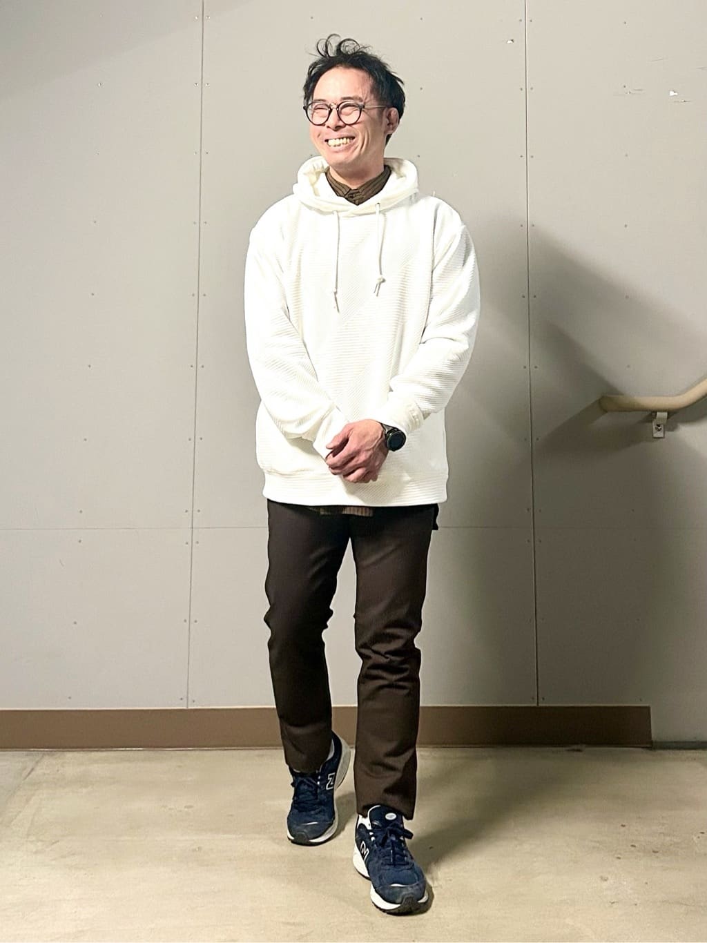 KENJI Iさんの「THE SHOP TK｜【さりげない表情が、品よく映える。】ふくれジャカードパーカ」を使ったコーディネート