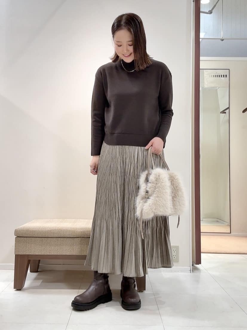 YUIさんの「UNTITLED｜【着回しが効く／オンオフアウター】ウールショートコート」を使ったコーディネート