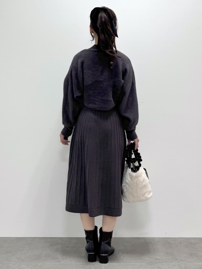 kozuさんの「index｜ラメフェザープルオーバーセット ニットワンピース【洗濯機OK】《XS～LL》」を使ったコーディネート