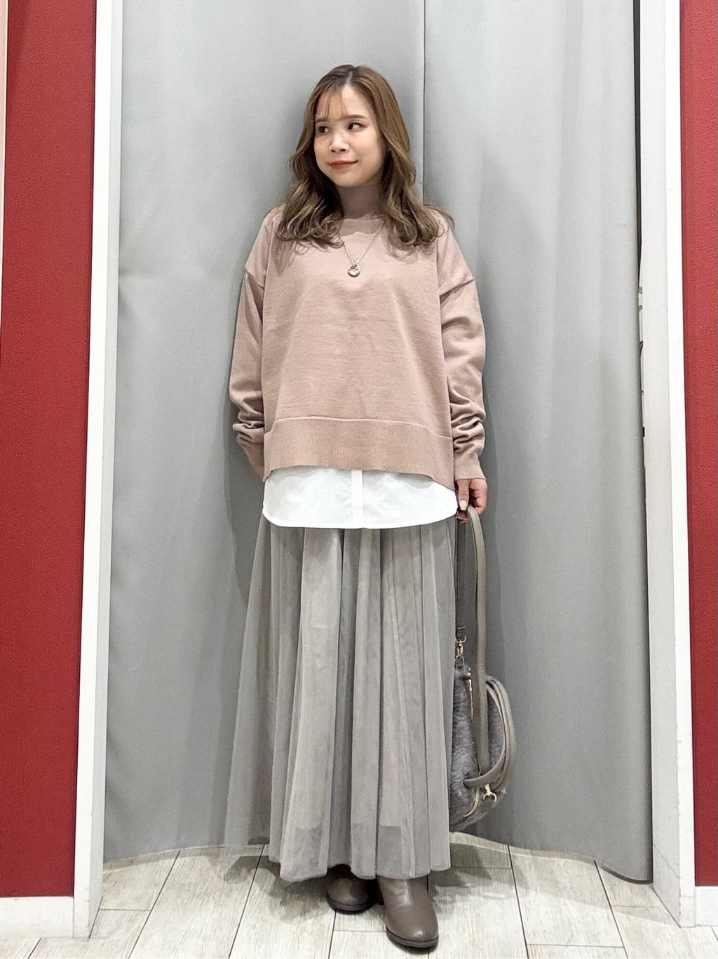 shioさんの「SHOO･LA･RUE｜【2点セット/洗濯機可/S-LL】着回しがきく もちもちハイネックニット+裾シャツインナー」を使ったコーディネート