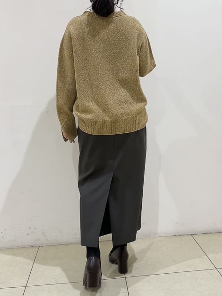 watanabeさんの「UNTITLED｜【ゆったり】三つ杢カラーニット」を使ったコーディネート