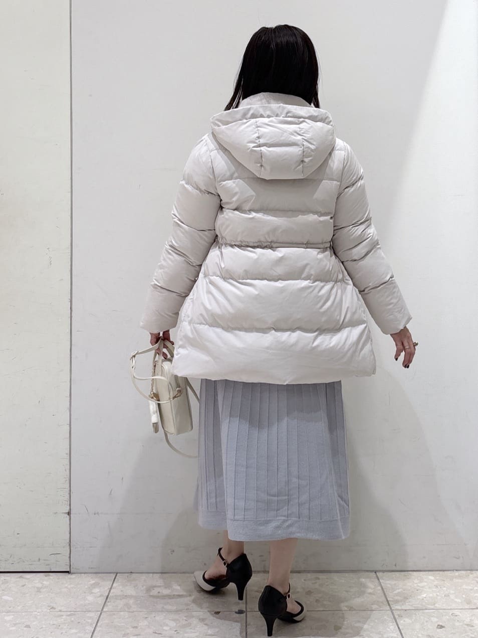 mameさんの「OPAQUE.CLIP｜KAWADAダウンドロストミドルコート【撥水／洗濯機OK／2WAY／静電気防止裏地】《XS～3L》」を使ったコーディネート