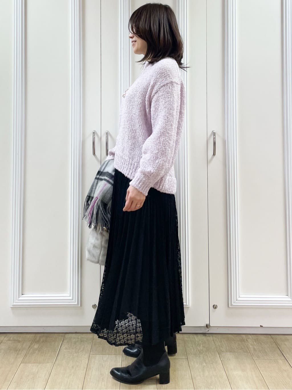 めいさんの「Reflect｜【一枚で着映え◎／ゆったり着られるワンサイズ】スパンコール&times;ラメニット」を使ったコーディネート