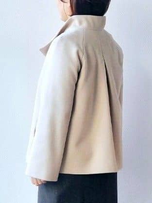 やじまさんの「UNTITLED｜【着回しが効く／オンオフアウター】ウールショートコート」を使ったコーディネート