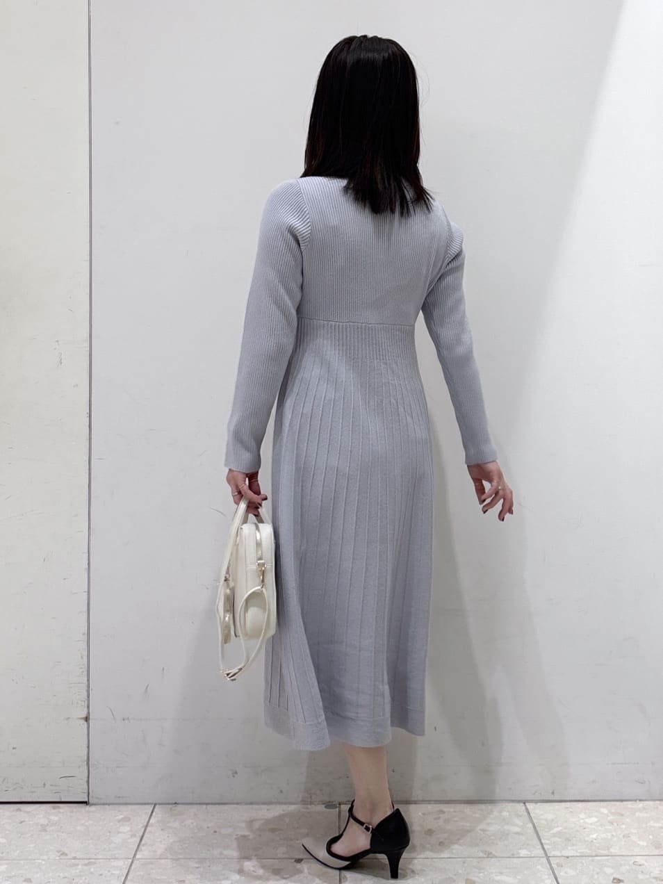 mameさんの「OPAQUE.CLIP｜KAWADAダウンドロストミドルコート【撥水／洗濯機OK／2WAY／静電気防止裏地】《XS～3L》」を使ったコーディネート