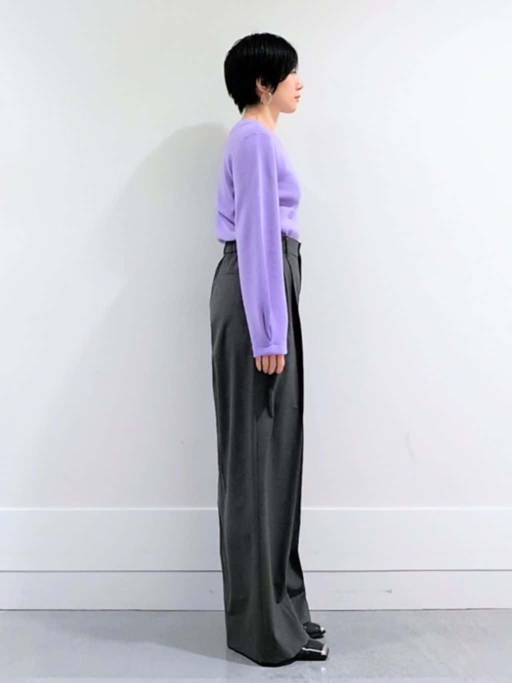 ミズタさんの「UNTITLED｜【洗える/ウエスト後ろゴム】ウール混　タックワイドパンツ」を使ったコーディネート