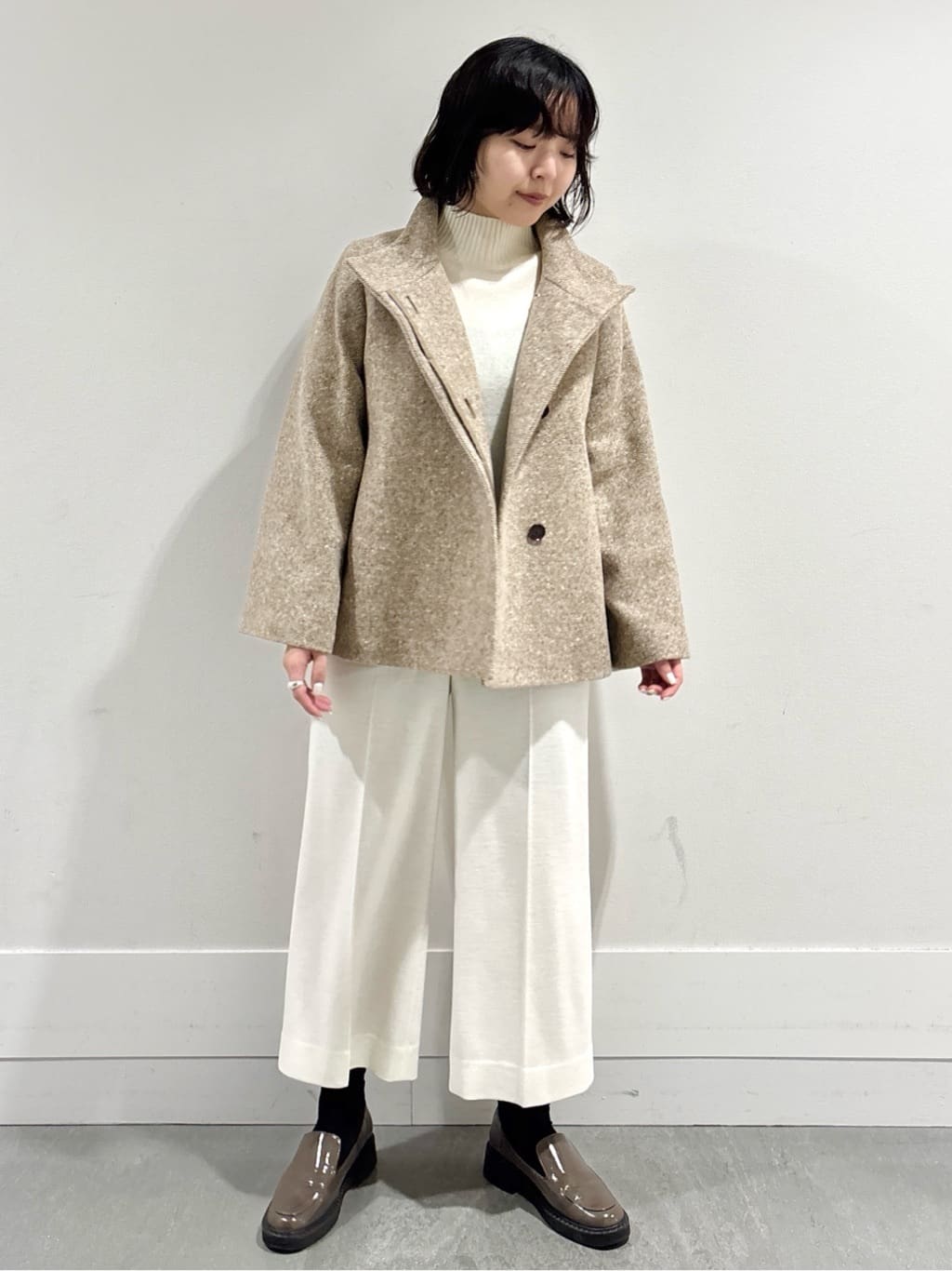 モエカさんの「UNTITLED｜【スタンドカラー/オンオフ使える】クラシカルツイードコート」を使ったコーディネート