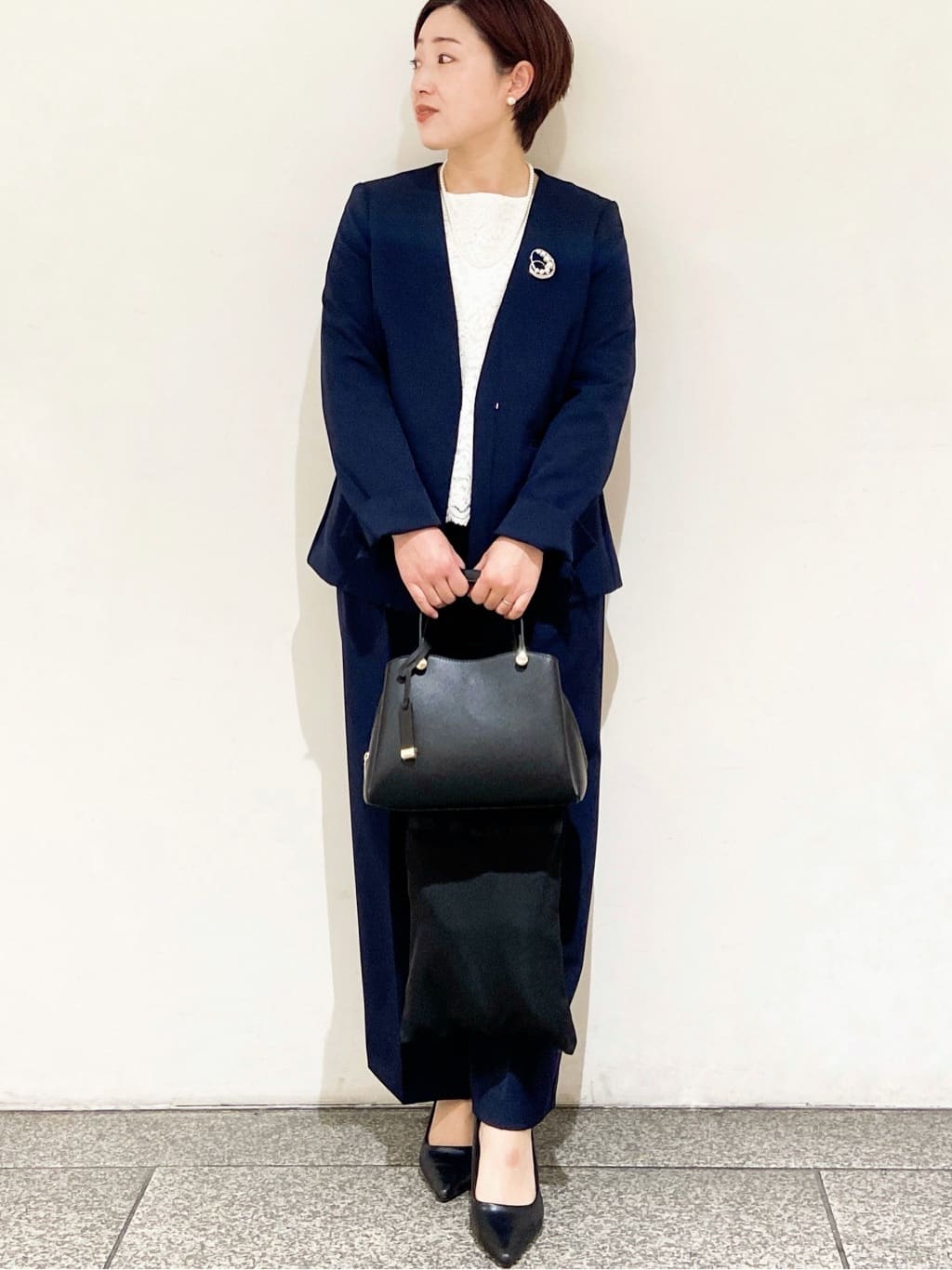 MIHOさんの「OPAQUE.CLIP｜《通勤／セットアップ対応》 Vネックジャケット／ダブルクロス【洗濯機OK】」を使ったコーディネート