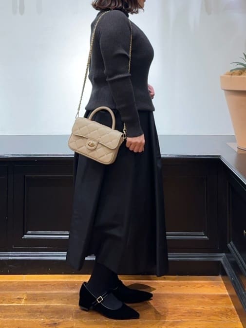 Asamiさんの「DRESSTERIOR｜キルテッドショルダーバッグ」を使ったコーディネート