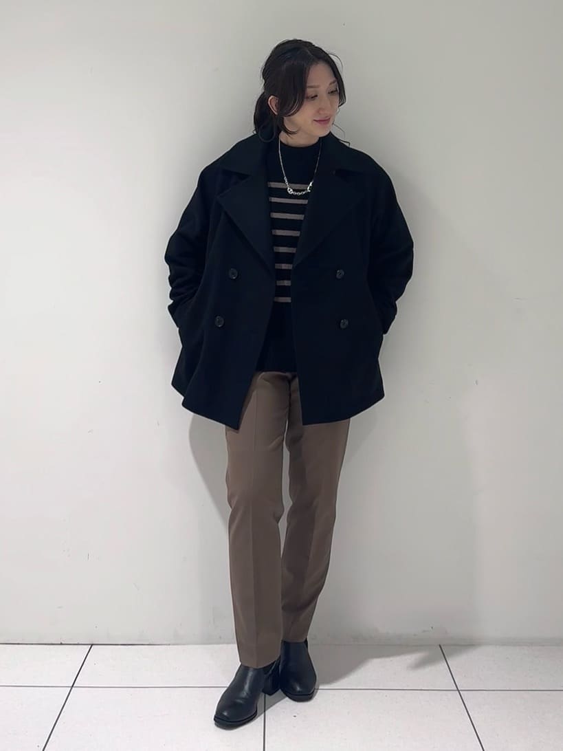 そんさんの「INDIVI｜【軽やか／ゆったり】ウール混ショートトレンチコート」を使ったコーディネート